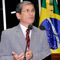 Debatedores pedem regulamentação da relação entre plano de saúde e dentistas 
